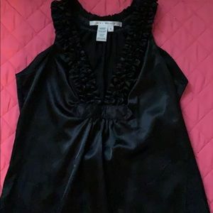 Elegant satin black top!